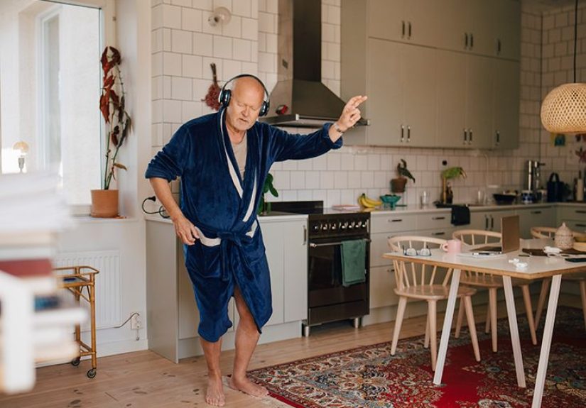 How Dancing at Home Can Help You Lose Weight and Build Muscle