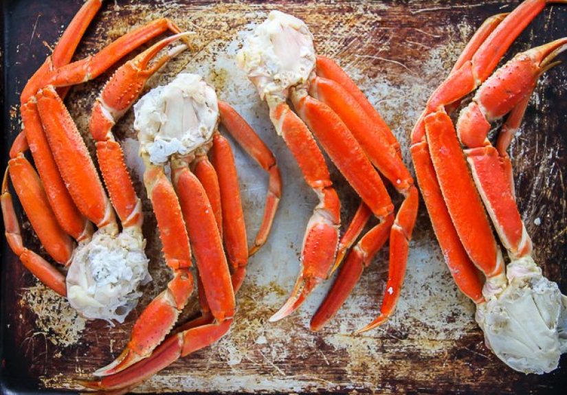 How to Cook Crab Legs Perfectly