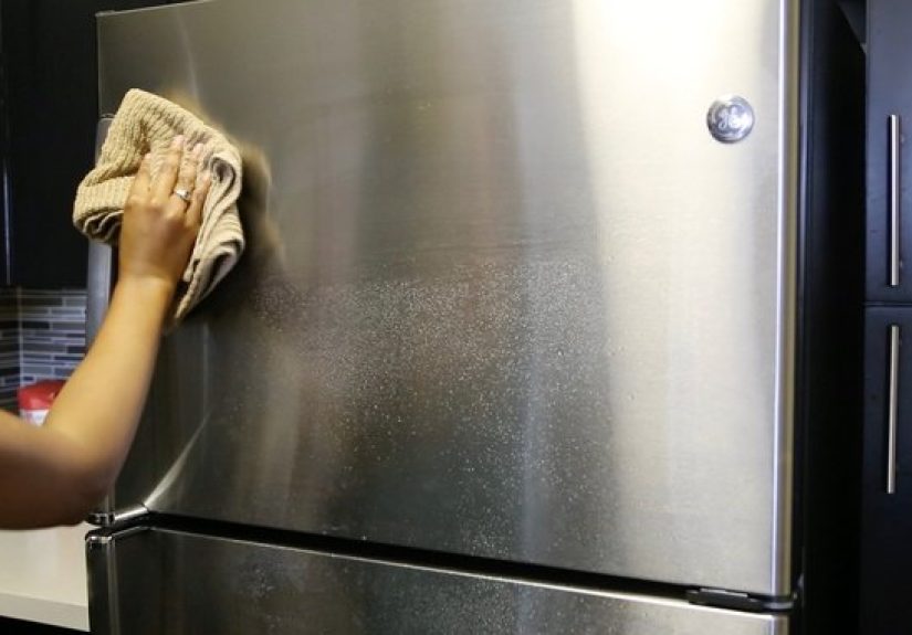 How to Naturally Clean & Polish Stainless Steel