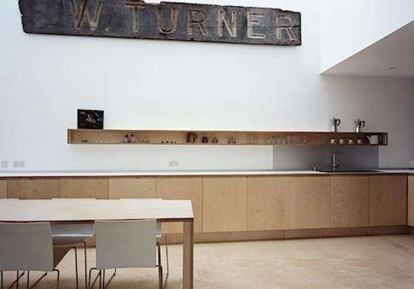 Kitchen: Salvaged Shop Sign as Decor