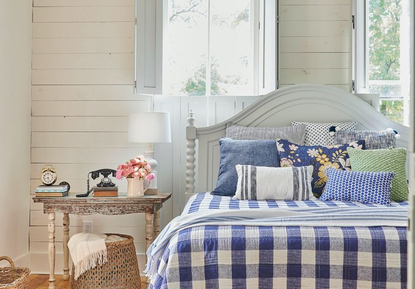 22 Cottage Decorating Ideas to Add Cozy Character to Any Room