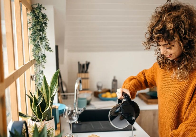 31 Best Kitchen Gifts to Buy for Anyone Who Loves to Cook