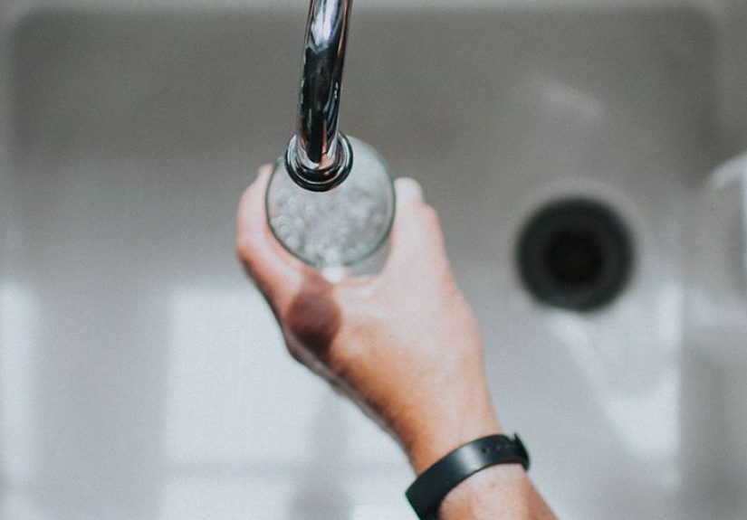 Dehydration headaches: Signs, treatment, and prevention