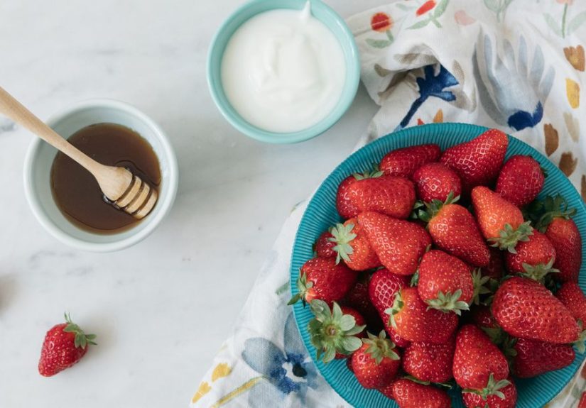 Foods and Drinks for Gastritis Plus What to Avoid