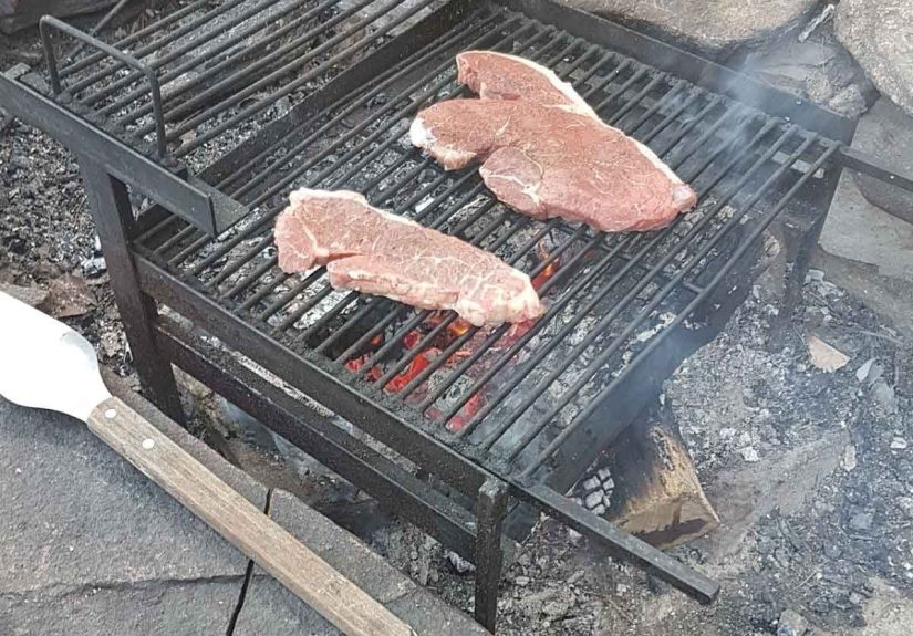 How to Build Your Own DIY Fire Pit Grill