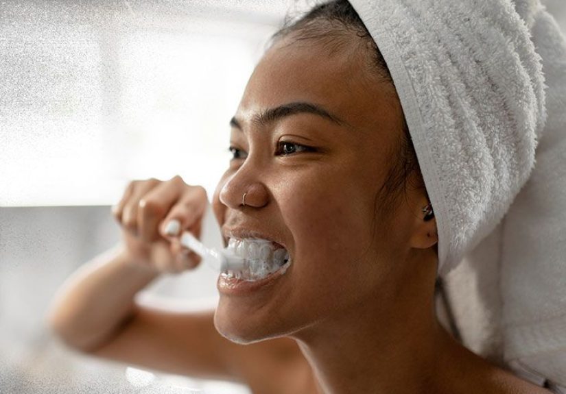 How to Whiten Your Teeth Naturally: 6 Home Remedies