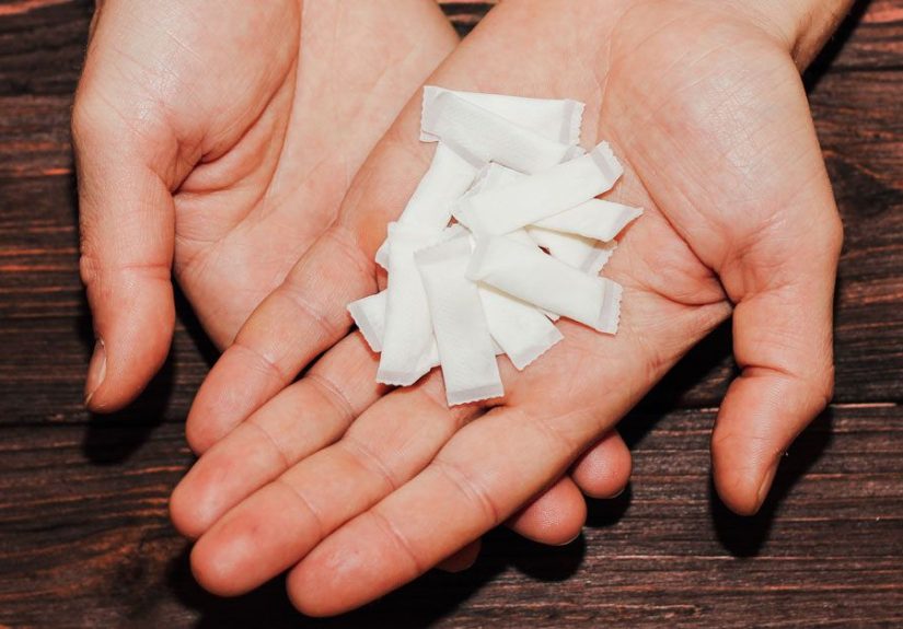 Nicotine Pouches: Use, Side Effects, Alternatives