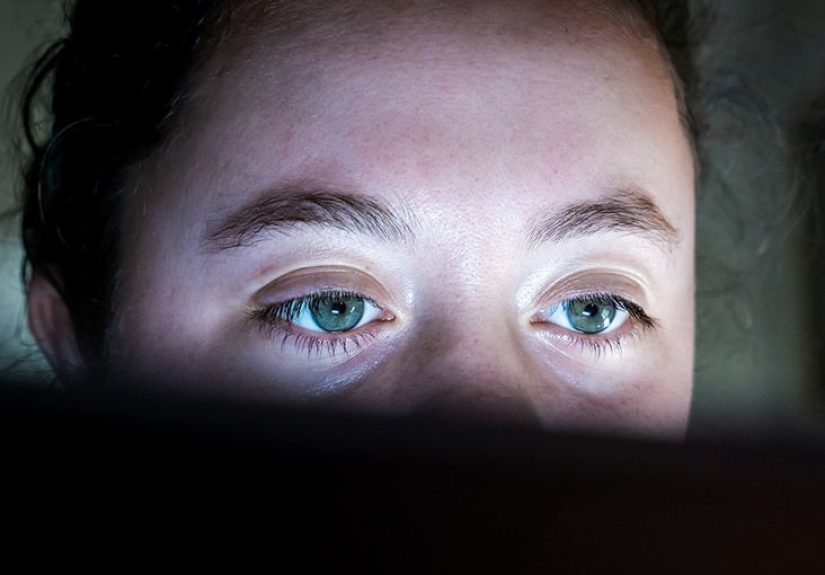 Optic Neuritis: Symptoms and Treatment