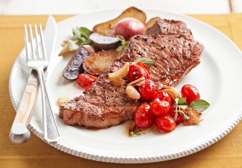 Pan-Fried Garlic Steak and Potatoes Recipe