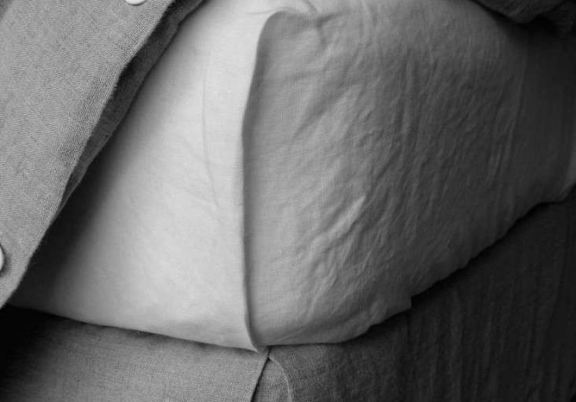 Rough Linen's Strong White Linen Sheets