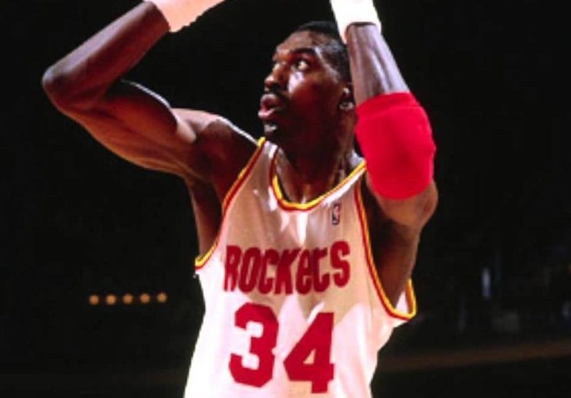 The 25+ Best Houston Rockets Centers of All Time, Ranked by Fans