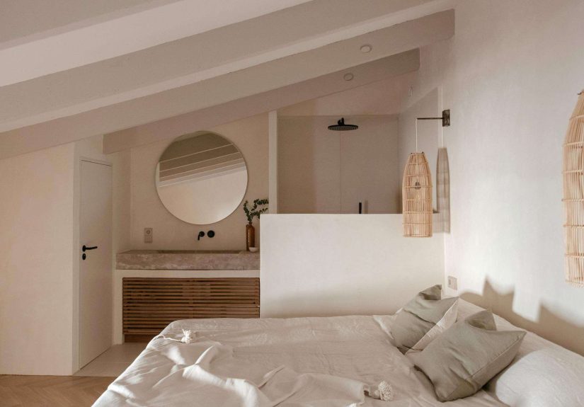 21 Half Wall Ideas to Integrate the Feature Seamlessly Into Any Room