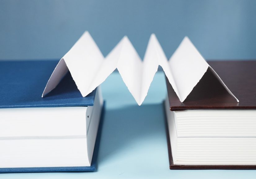 Easy Ways to Build a Paper Bridge: 6 Steps