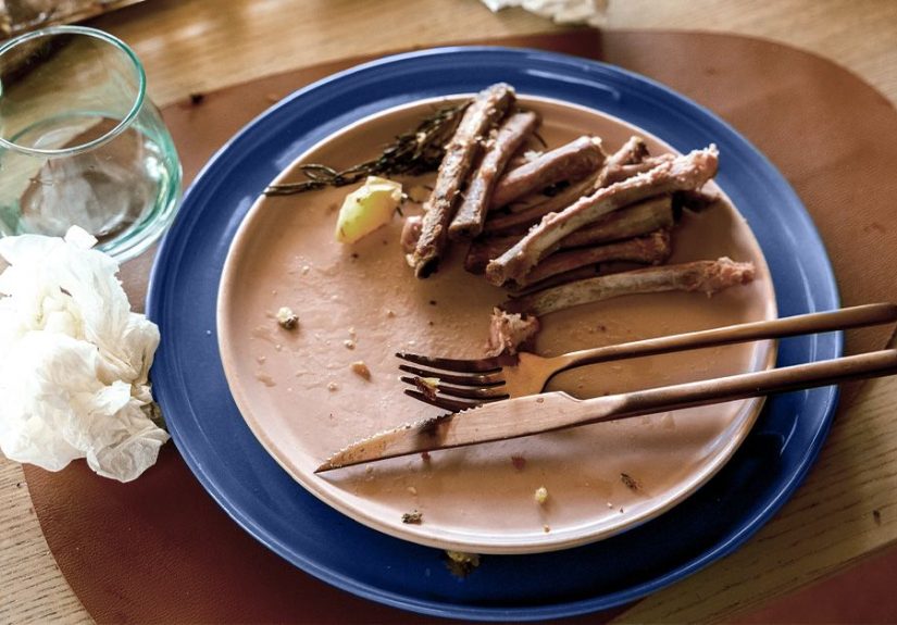 One meal a day: Health benefits and risks